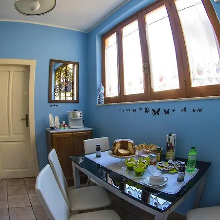 Appartamento 2 Bedrooms With Wifi At