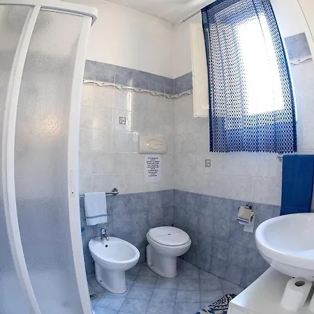 2 Bedrooms With Wifi At Reggio Calabria